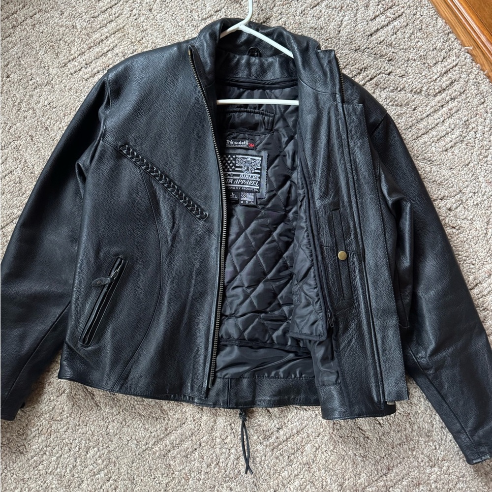 ⭐️Vintage Leather Jacket⭐️